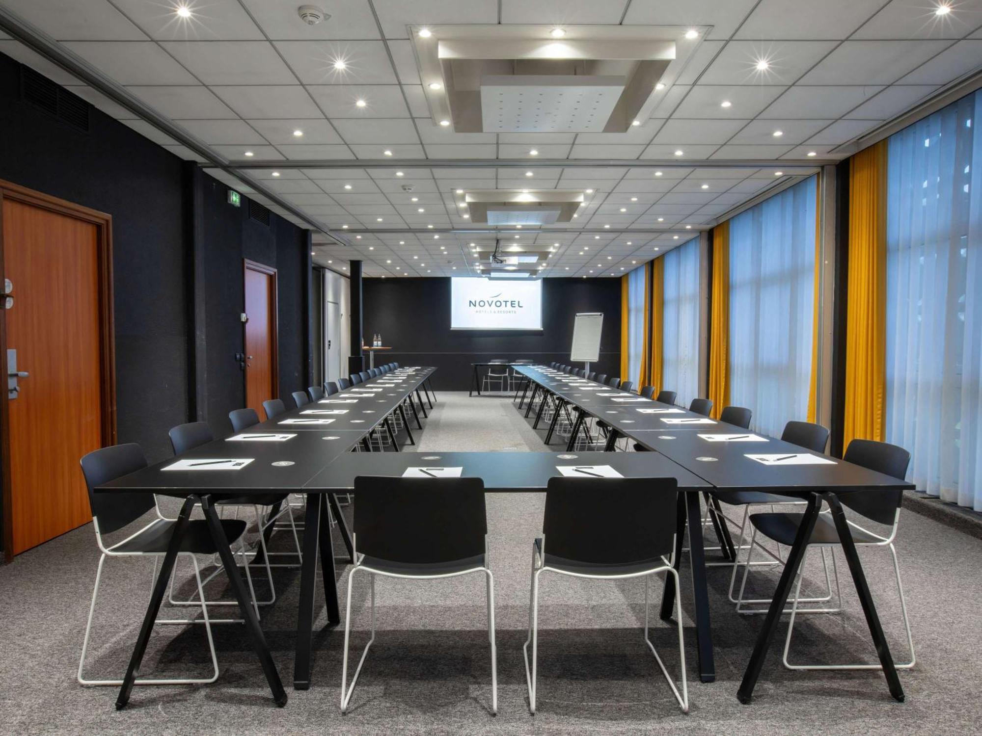 Novotel Mulhouse Bale Fribourg Sausheim Exteriör bild