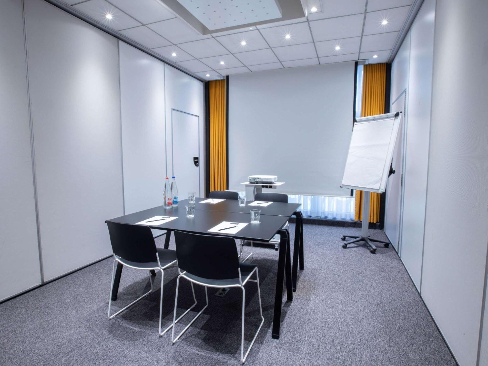 Novotel Mulhouse Bale Fribourg Sausheim Exteriör bild